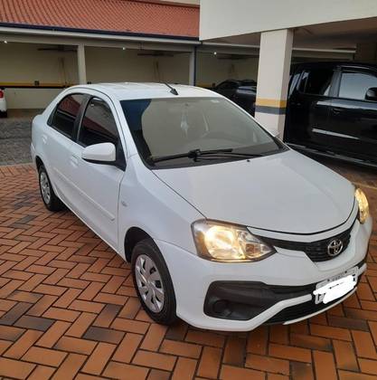 TOYOTA ETIOS 1.5 XS SEDAN 16V FLEX 4P AUTOMÁTICO TOYOTA ETIOS 1.5 XS SEDAN 16V FLEX 4P AUTOMÁTICO